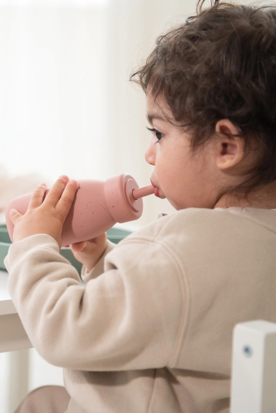 لیوان سیلیکونی نی دار کیکابو ماسه ای